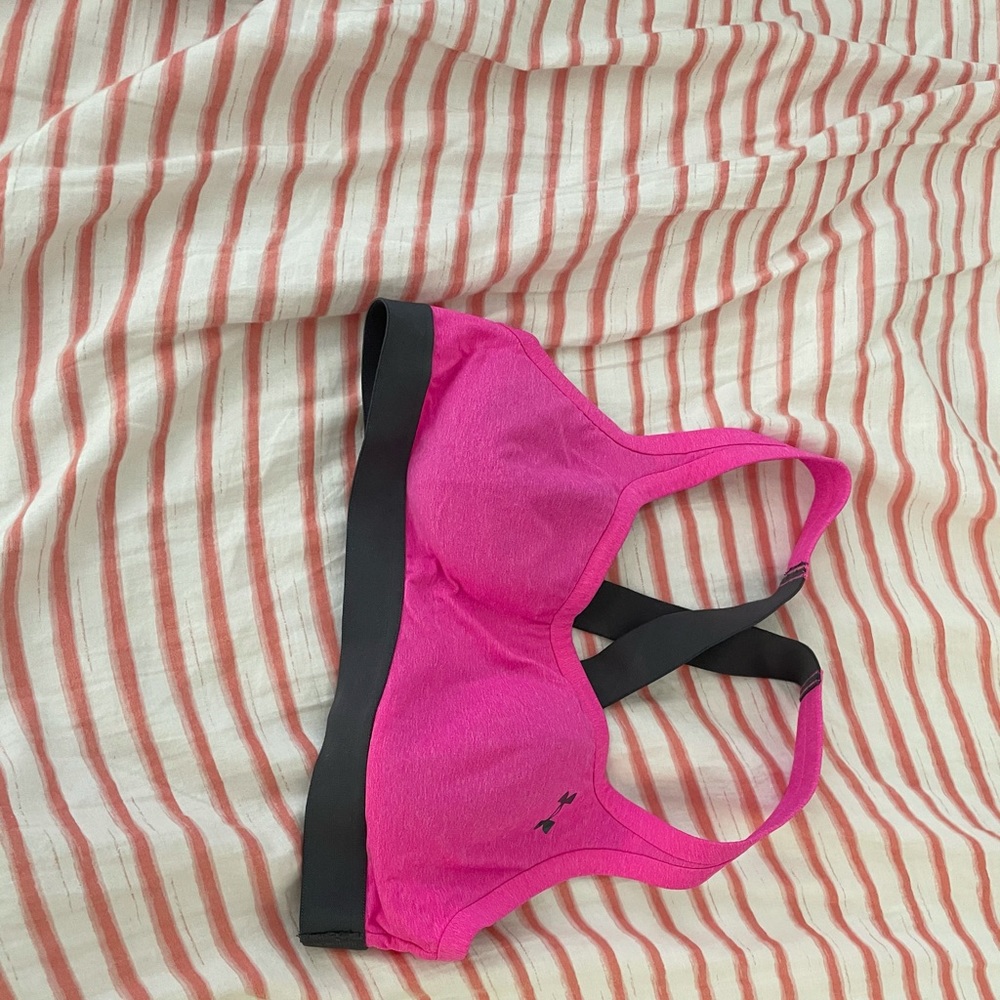 Sports bra